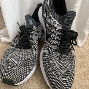 Nike Flylite, Running/Cross Training Shoes